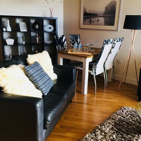 Sky Night Serviced Apartments Cardiff Exterior foto