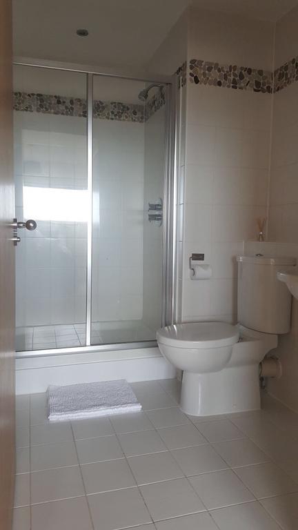 Sky Night Serviced Apartments Cardiff Exterior foto